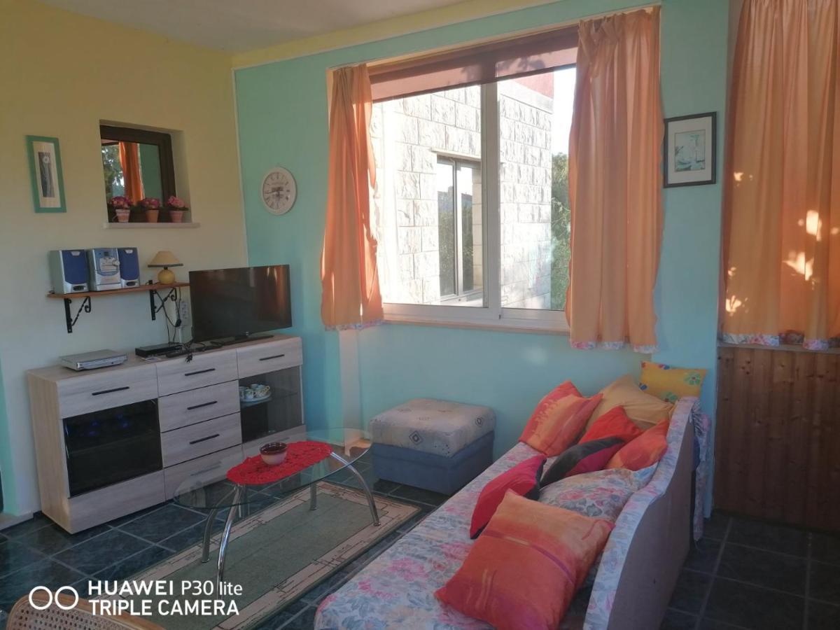 Apartmani Zute ราชิตเช ภายนอก รูปภาพ