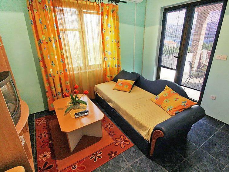 Apartmani Zute ราชิตเช ภายนอก รูปภาพ